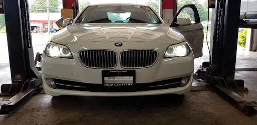 Auto Repair Shop «PN Auto Body & Repair», reviews and photos, 1125 Queen St, Southington, CT 06489, USA