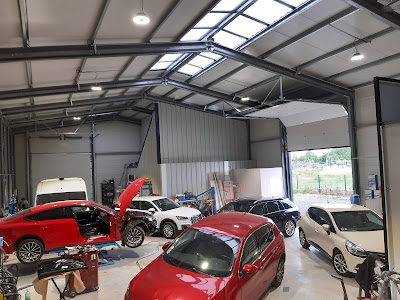 Carrosserie le Stand à Villeneuve-la-Guyard