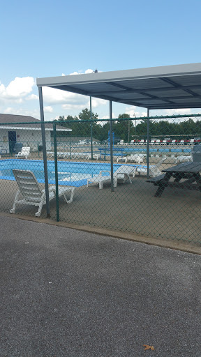 Country Club «Calvert City Golf & Country Club», reviews and photos, 123 Country Club Ln, Calvert City, KY 42029, USA