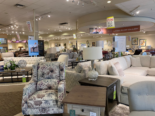 Furniture Store «La-Z-Boy Furniture Galleries», reviews and photos, 17305 Southcenter Pkwy, Tukwila, WA 98188, USA