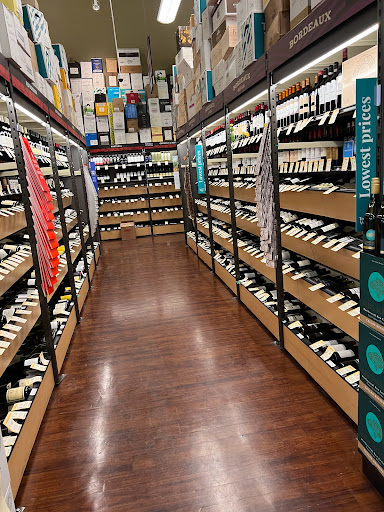 Wine Store «Total Wine & More», reviews and photos, 394 N Moorpark Rd, Thousand Oaks, CA 91360, USA