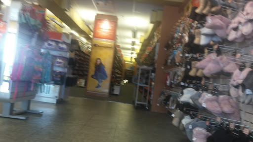 Shoe Store «Payless ShoeSource», reviews and photos, 5808 Bergenline Ave, West New York, NJ 07093, USA