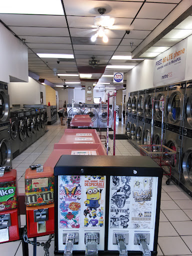 Laundromat «Waters Coin Laundry», reviews and photos, 7302 W Waters Ave, Tampa, FL 33634, USA