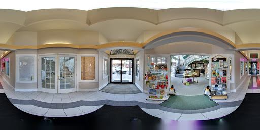 Book Store «Riverwalk Books», reviews and photos, 116 E Woodin Ave, Chelan, WA 98816, USA