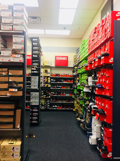 Shoe Store «Rack Room Shoes», reviews and photos, 3017 Market Center Drive, Morrisville, NC 27560, USA