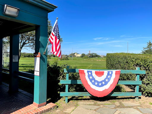 Golf Course «Riis Park Golf Course», reviews and photos, 155th St, Rockaway Park, NY 11694, USA