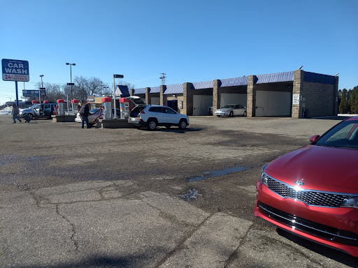 Larch St. Capital Car Wash en Lansing