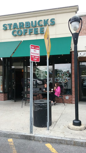 Shopping Mall «Rye Ridge Shopping Center», reviews and photos, 142 S Ridge St, Rye Brook, NY 10573, USA