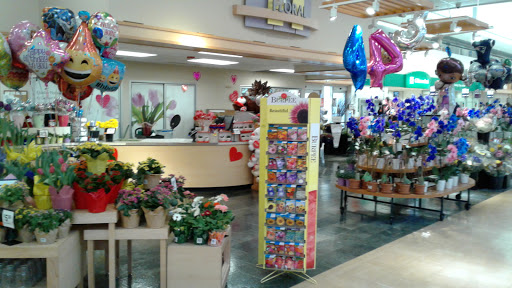 Grocery Store «Stop & Shop», reviews and photos, 1100 Massachusetts Ave, Dorchester, MA 02125, USA