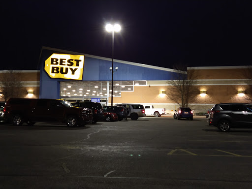 Electronics Store «Best Buy», reviews and photos, 3549 W Shore Dr, Holland, MI 49424, USA