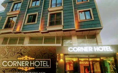 corner hotel image