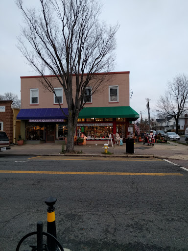Pet Supply Store «The Dog Store», reviews and photos, 2301 Mt Vernon Ave, Alexandria, VA 22301, USA