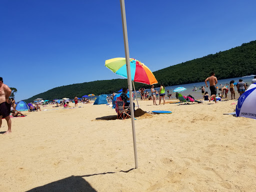 Boat Dealer «Beltzville Manor Marine», reviews and photos, 410 Pohopoco Dr, Lehighton, PA 18235, USA