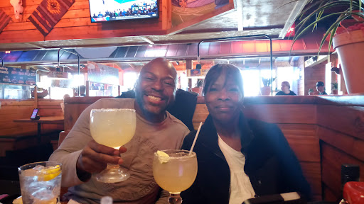 Shopping Mall «Merritt Park Shopping Center», reviews and photos, 1762 Merritt Blvd, Dundalk, MD 21222, USA