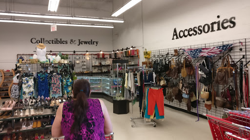 Thrift Store «The Salvation Army Family Store & Donation Center», reviews and photos