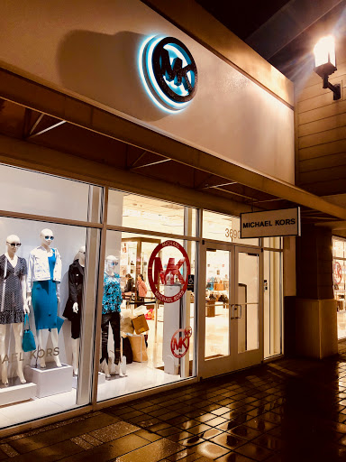 Fashion Accessories Store «Michael Kors», reviews and photos, 3690 Livermore Outlets Dr, Livermore, CA 94551, USA