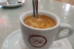 Lucky Café image