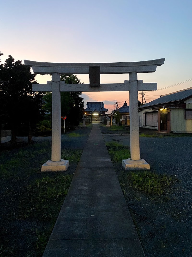 麦塚女體神社