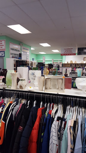 Thrift Store «Island Thrift», reviews and photos, 1770 New York Ave, Huntington Station, NY 11746, USA