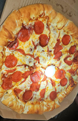 Pizza Restaurant «Round Table Pizza», reviews and photos, 407 W Foothill Blvd, Glendora, CA 91741, USA