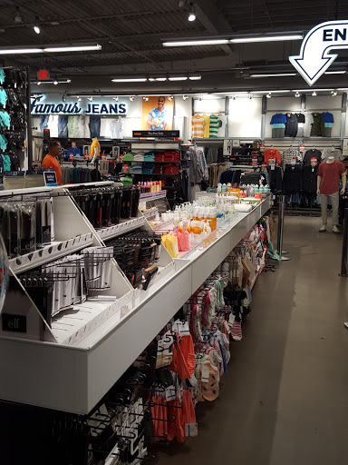 Clothing Store «Old Navy», reviews and photos, 945 Emmet St N, Charlottesville, VA 22903, USA