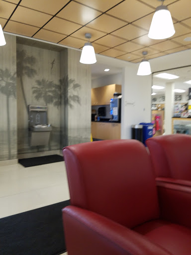 Toyota Dealer «Manhattan Beach Toyota», reviews and photos, 1500 N Sepulveda Blvd, Manhattan Beach, CA 90266, USA
