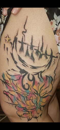 Explore tattoos on side of hand ideas, creative tattoo ideas in Rogers, available at Ink Solutions Tattoo