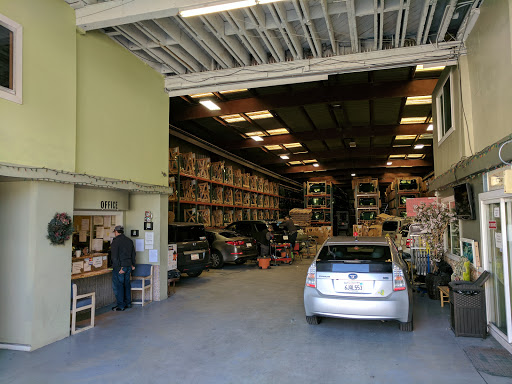 Auto Glass Shop «In & Out Auto Glass», reviews and photos, 221 Bayshore Blvd, San Francisco, CA 94124, USA