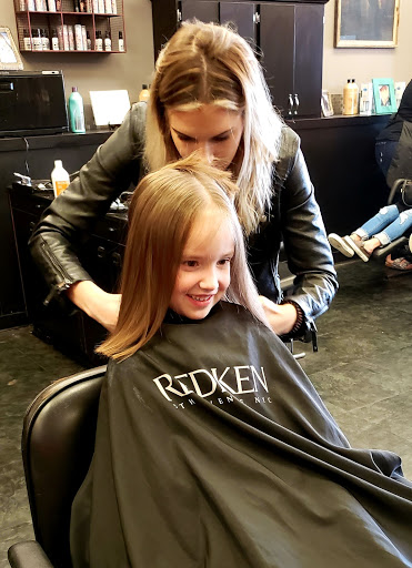 Beauty Salon «ClipZone Salon and Spa», reviews and photos, 1913 C St, Anderson, IN 46016, USA