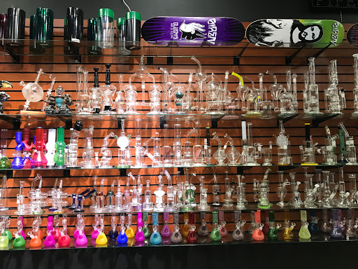 Tobacco Shop «Orlando Smoke Shop Fun Spot», reviews and photos, 5531 International Dr, Orlando, FL 32819, USA