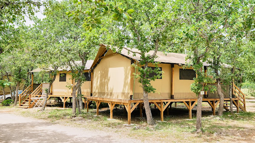 Camping Les Chênes Blancs | Pausado à Saint-Saturnin-lès-Apt