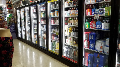 Liquor Store «J & B Discount Liquor», reviews and photos, 110 W Stockbridge Ave A, Kalamazoo, MI 49001, USA