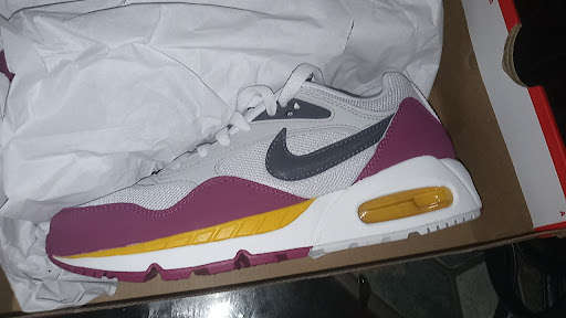 Clothing Store «Nike Factory Store», reviews and photos, 915 Ridgewalk Pkwy #200, Woodstock, GA 30188, USA