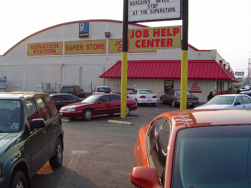 Thrift Store «Goodwill Store and Donation Center», reviews and photos, 3401 Fredericksburg Rd, San Antonio, TX 78201, USA