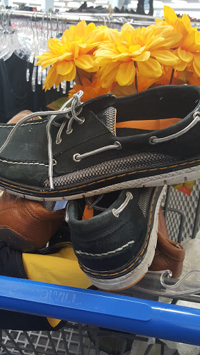 Thrift Store «Goodwill», reviews and photos