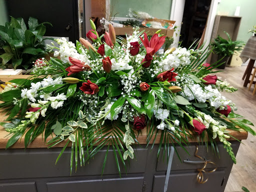 Florist «Myers Florist/Emerald Gardens Flowers», reviews and photos, 2906 Hillsborough Rd, Durham, NC 27705, USA