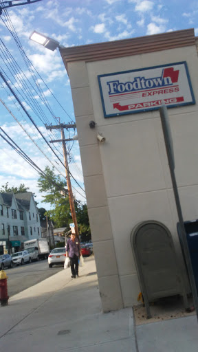 Grocery Store «Foodtown Express of Yonkers», reviews and photos, 772 Palisade Ave, Yonkers, NY 10703, USA