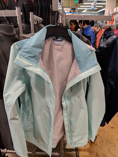 Sportswear Store «Columbia Sportswear Outlet Store», reviews and photos, 100 Citadel Dr #636, Commerce, CA 90040, USA