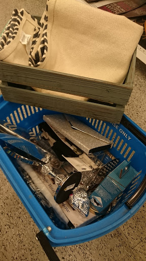 Clothing Store «Ross Dress for Less», reviews and photos, 2845 Cochran St, Simi Valley, CA 93065, USA