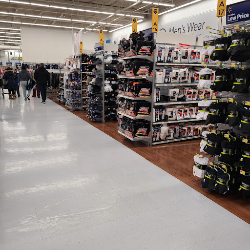 Discount Store «Walmart», reviews and photos, 70 Pleasant Valley St, Methuen, MA 01844, USA