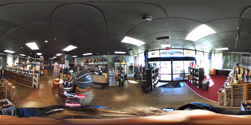 Liquor Store «Vines Wine & Spirits», reviews and photos, 7585 W Sand Lake Rd, Orlando, FL 32819, USA