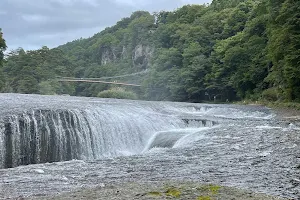 鱒飛の滝 image