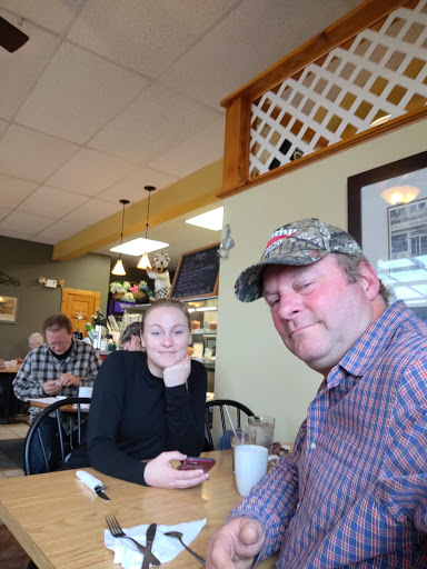 Deli «Roasters Cafe & Deli», reviews and photos, 4267 US-5, Newport, VT 05855, USA