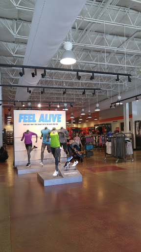 Outlet Mall «Tanger Outlet Tilton», reviews and photos, 120 Laconia Rd, Tilton, NH 03276, USA