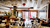 Atmosphère du Restaurant chinois Le Restaurant du Bonheur à Courbevoie - n°1