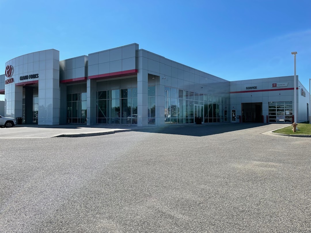 Lithia Toyota of Grand Forks Service and Parts Center