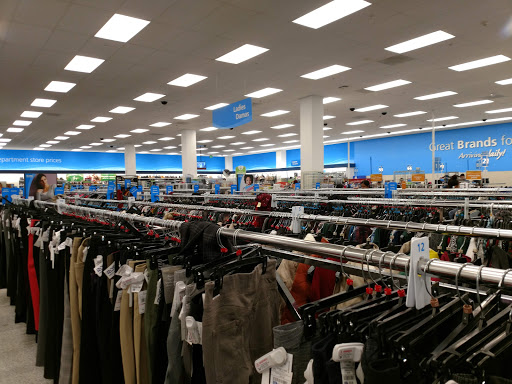 Clothing Store «Ross Dress for Less», reviews and photos, 3203 N State Rd 7, Lauderdale Lakes, FL 33319, USA