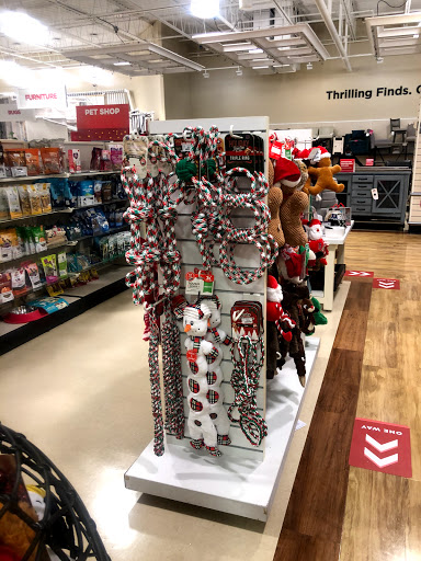 Department Store «HomeGoods», reviews and photos, 162 Everett Ave, Chelsea, MA 02150, USA