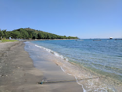 Pemuteran Beach'in fotoğrafı geniş bir kıyı şeridi ile birlikte
