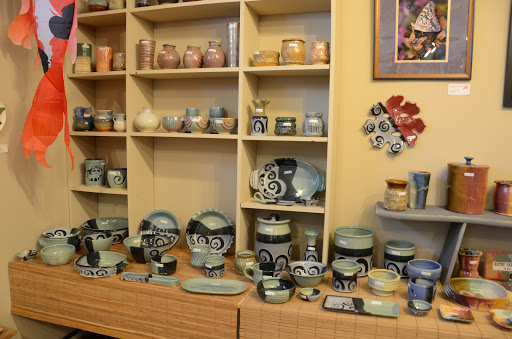 Pottery Store «Mississippi Mud Pottery», reviews and photos, 310 E Broadway, Alton, IL 62002, USA